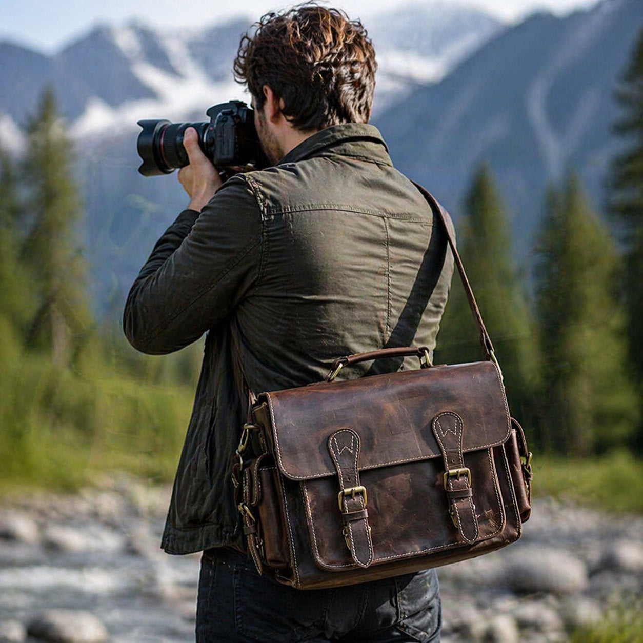 Leather DSLR Camera Messenger Bag