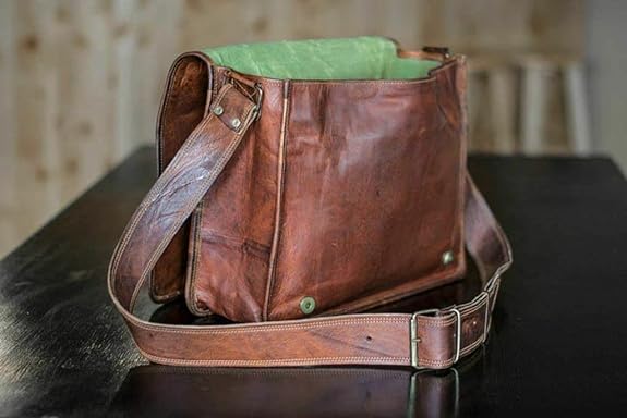 Vintage Leather Crossbody Messenger Bag: Perfect Fit for 10.5-inch iPad Pro