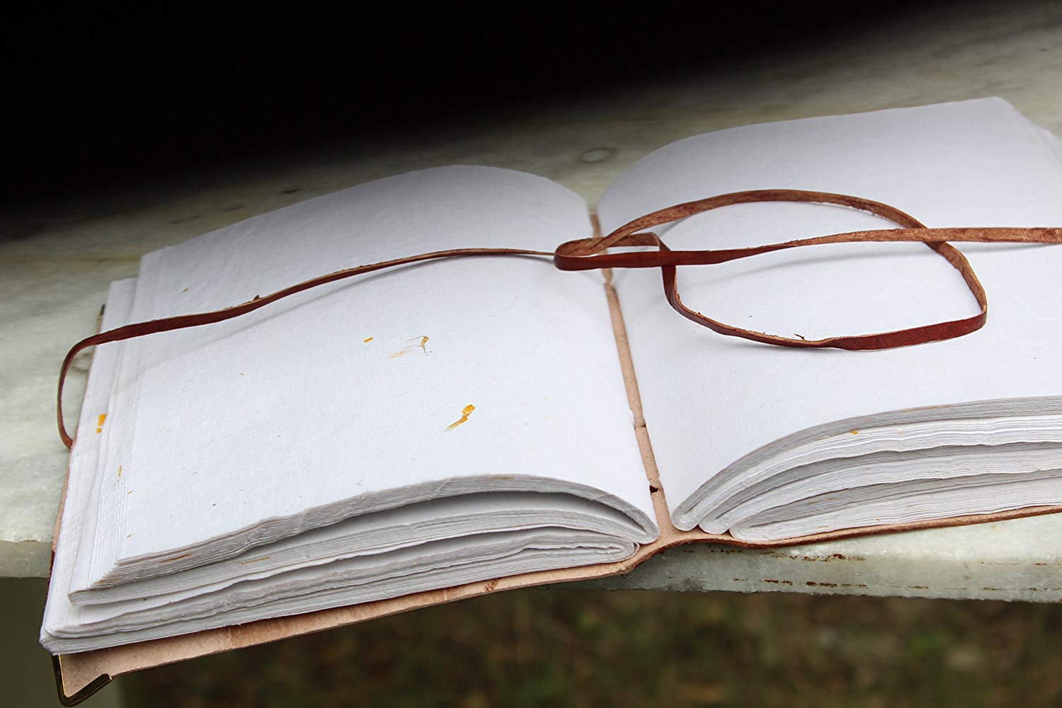 Large vintage heart embossed leather journal Instagram photo album (handmade paper) - cuerobags